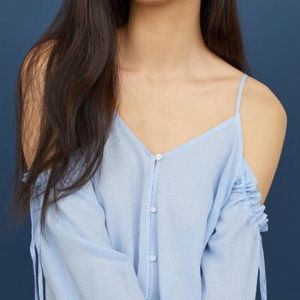 Open shoulder Blouse